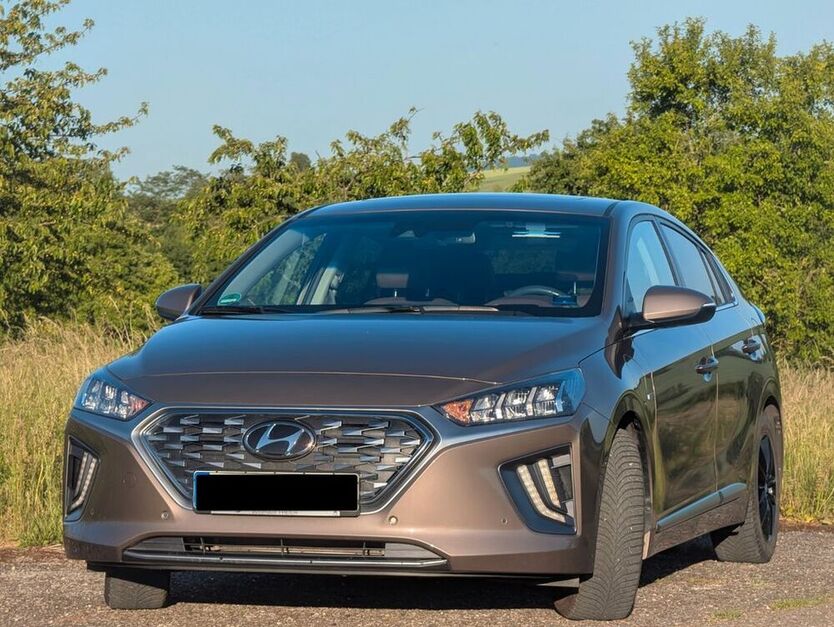 IONIQ