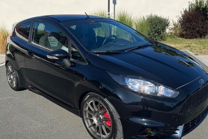 Ford Fiesta 60.151 km 14.490 &euro; Freystadt 92342