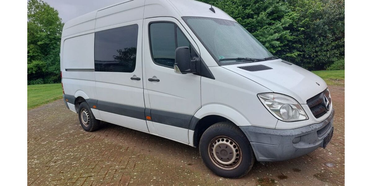 Mercedes-Benz Sprinter 209.000 km 12.500 &euro; Bakum 49456
