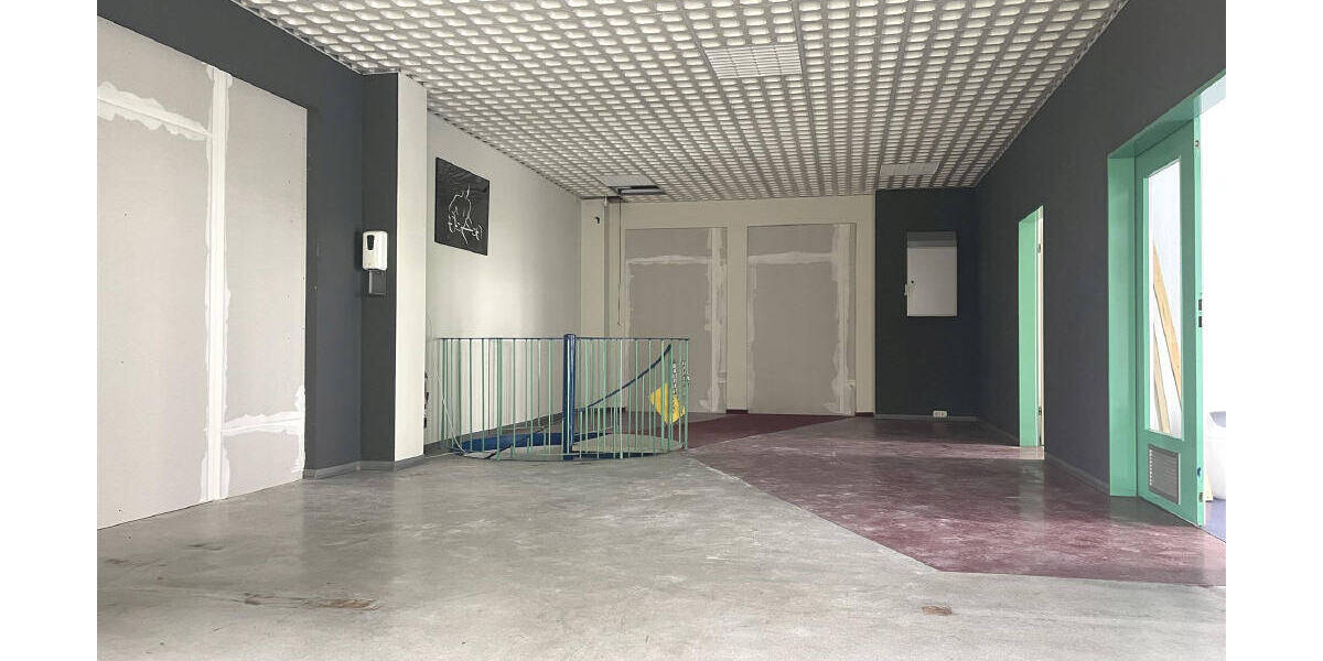 Gewerbeobjekt Singen (Hohentwiel) Singen - 325.000&euro; | Angebot:25708463