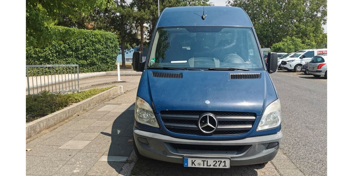 Mercedes-Benz Sprinter 377.000 km 10.200 &euro; Köln 50858