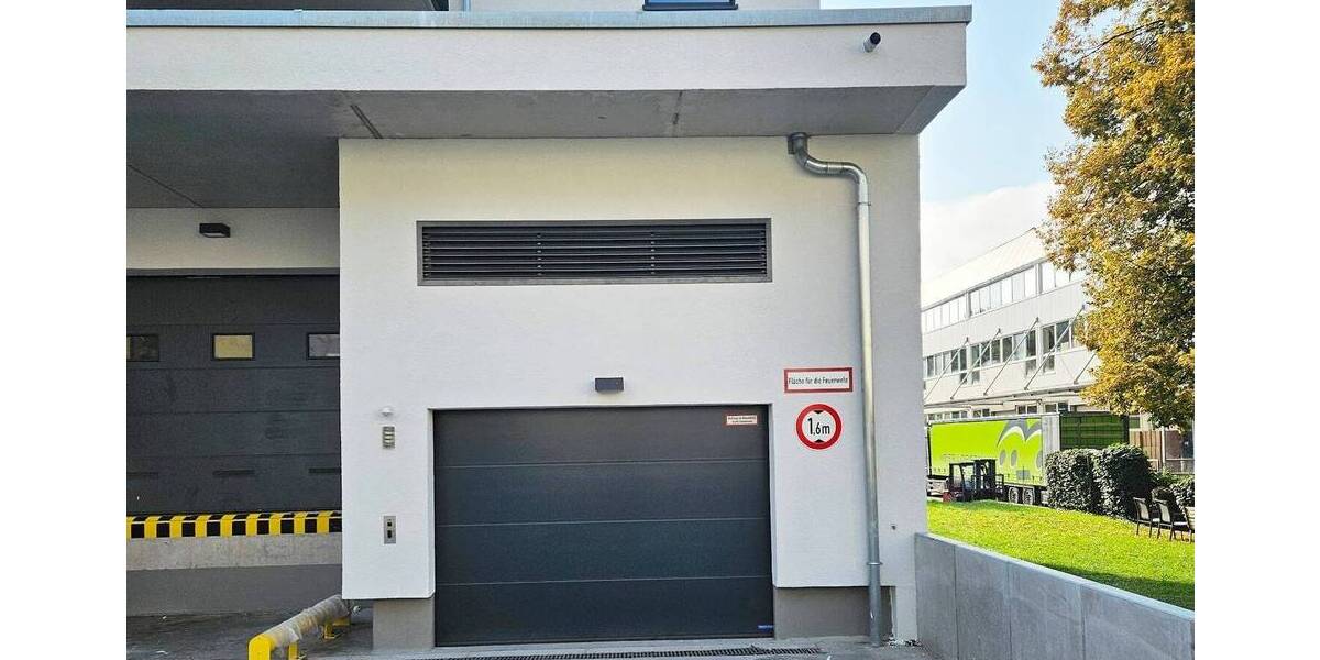 Etagenwohnung Stuttgart Untertürkheim - 3 Zimmer, 118 m&sup2;, 2.190&euro; | Angebot:23533429