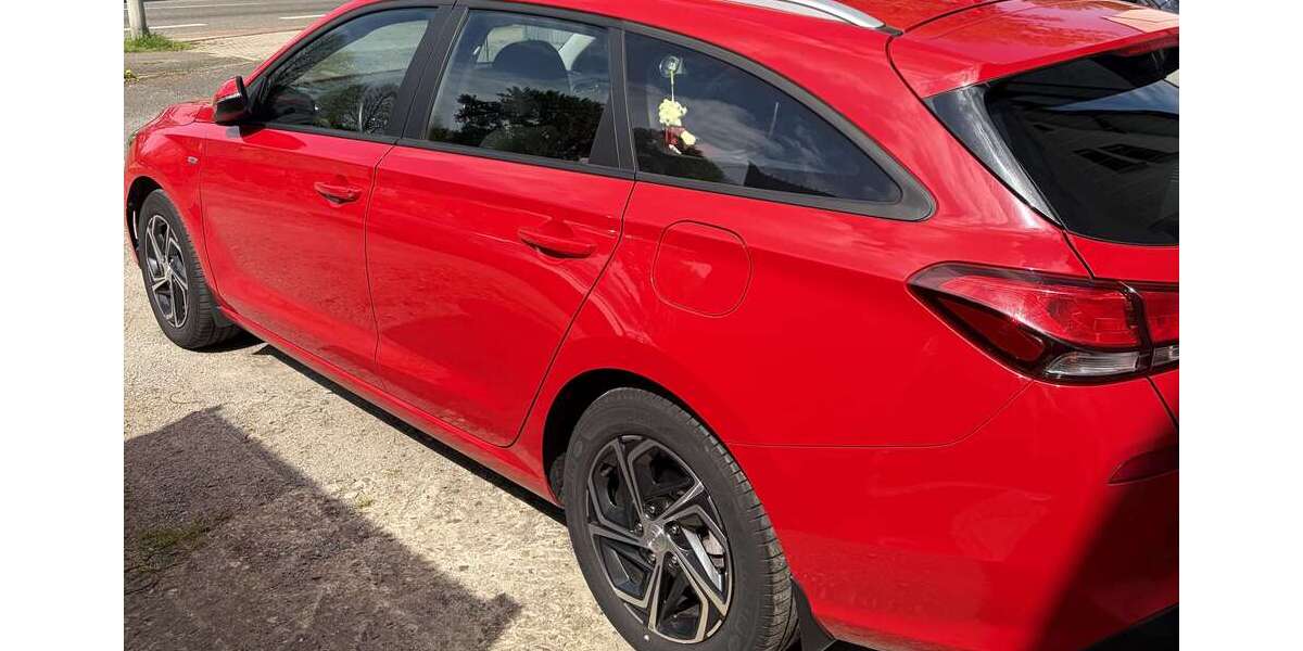 Hyundai i30 53.000 km 15.999 &euro; Oberhausen 46149