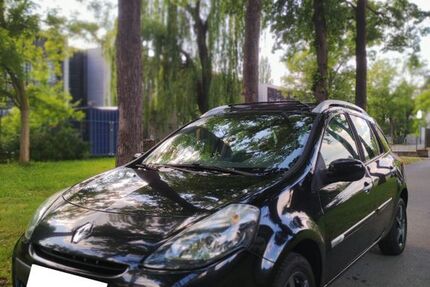 Renault Clio 173.900 km 2.799 &euro; Gera 07548