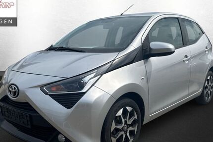 Toyota Aygo (X) 64.500 km 8.590 &euro; Albstadt 72458