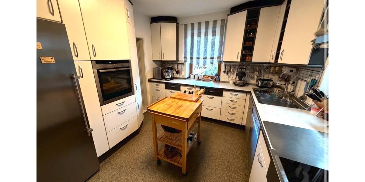 Einfamilienhaus Pfreimd - 12 Zimmer, 300 m&sup2;, 690.000&euro; | Angebot:26640058