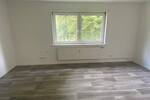 FREI AB 01.10.2025 - Schöne Wohnung im 1 . Obergeschoss