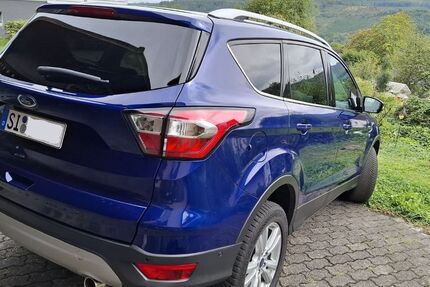 Ford Kuga 136.000 km 13.499 € Mudersbach 57555