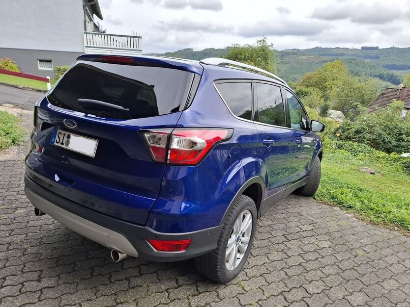 Ford Kuga 136.000 km 13.499 € Mudersbach 57555