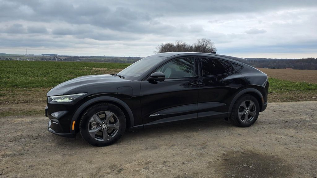 Ford Mustang Mach-E 99.500 km 25.800 &euro; Crimmitschau 08451