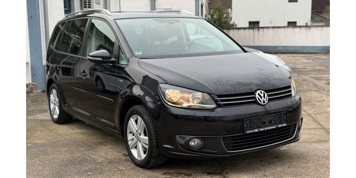 VW Touran 233.000 km 5.950 € Wiesbaden 65203