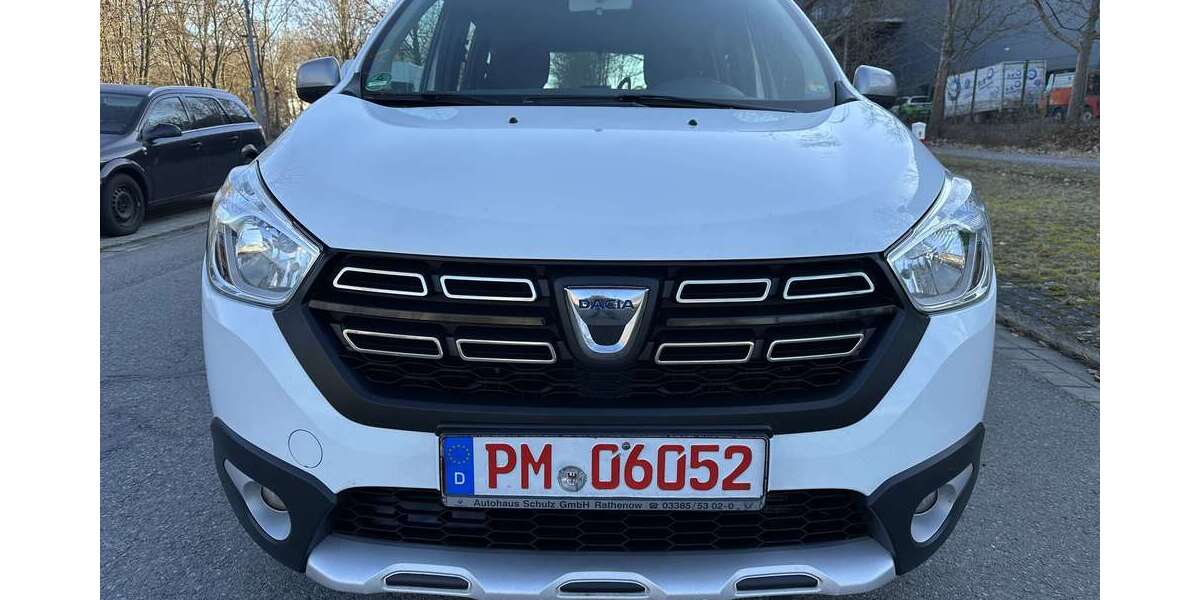 Dacia Lodgy 175.000 km 7.600 &euro; Mittenwalde Schenkendorf 15749