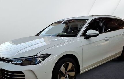 VW Passat 8.431 km 32.949 &euro; Südharz 06536