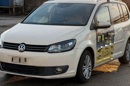 VW Touran 900.655 km 2.600 &euro; Bitterfeld 06749