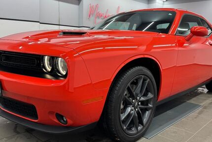 Dodge Challenger 19.877 km 32.880 &euro; München 81243