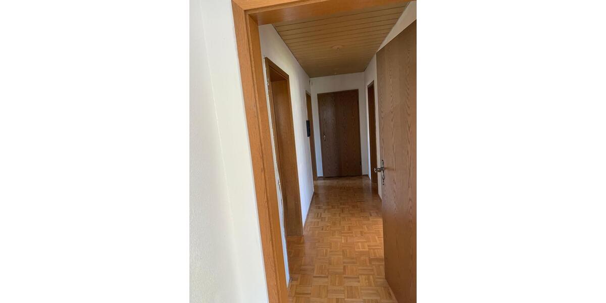 Doppelhaushälfte Villingen-Schwenningen Schwenningen - 8 Zimmer, 169 m&sup2;, 390.000&euro; | Angebot:26426887