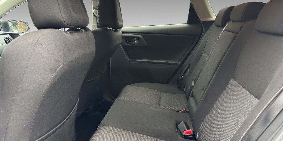 Toyota Auris Touring Sports Edition Klima Navi Kamera 132.068 km 8.600 &euro; Wuppertal 42327
