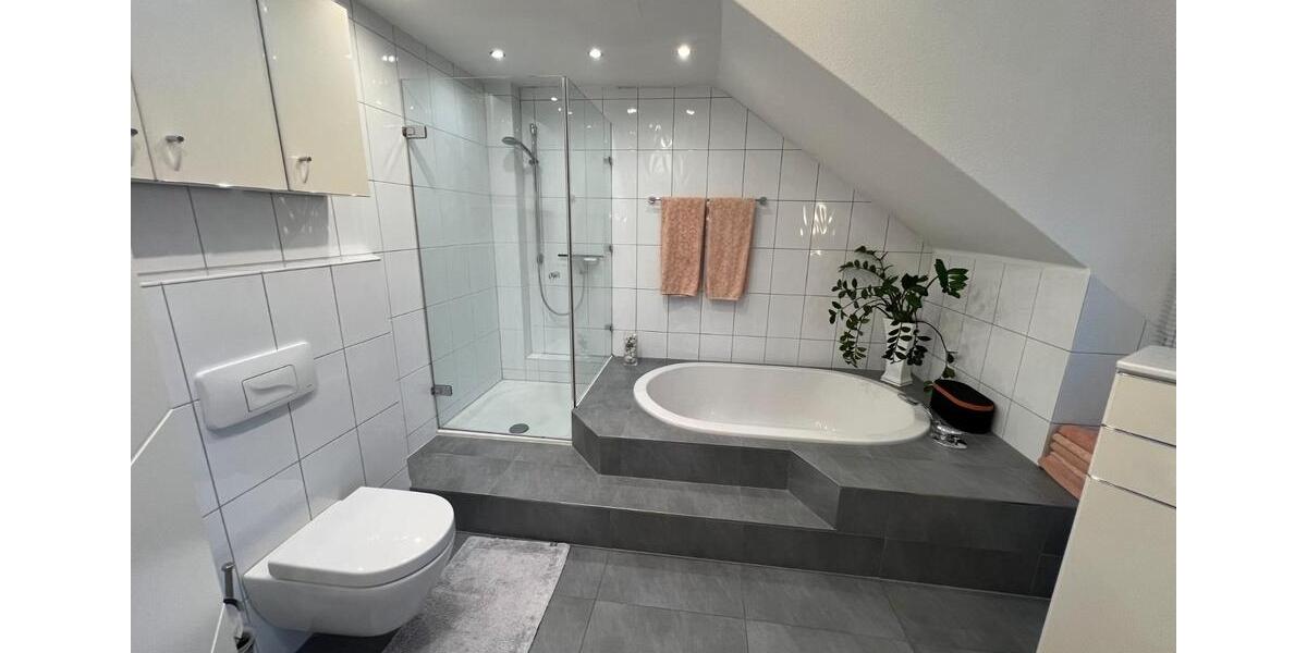 Doppelhaushälfte Georgsmarienhütte - 7 Zimmer, 250 m&sup2;, 675.000&euro; | Angebot:27232047