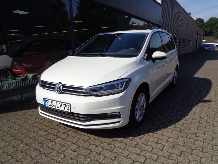 VW Touran 127.000 km 21.400 € Schmelz 66839