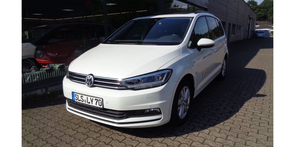 VW Touran 131.500 km 20.900 € Schmelz 66839