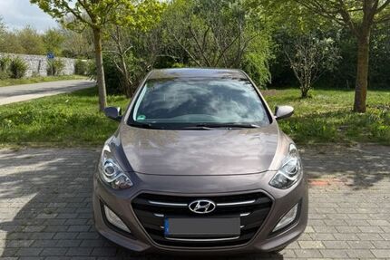 Hyundai i30 142.000 km 8.000 &euro; Winsen (Luhe) 21423