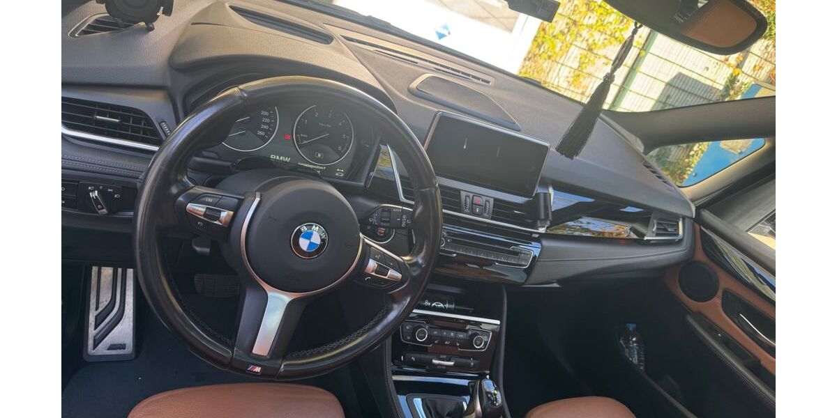 BMW 220 Gran Tourer 171.000 km 15.999 &euro; Berlin 12205