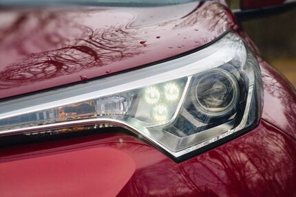 Toyota C-HR 97.500 km 13.900 &euro; Kornwestheim 70806