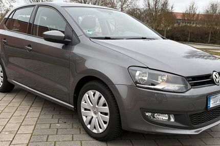 VW Polo 83.300 km 7.890 &euro; Mörfelden-Walldorf 64546
