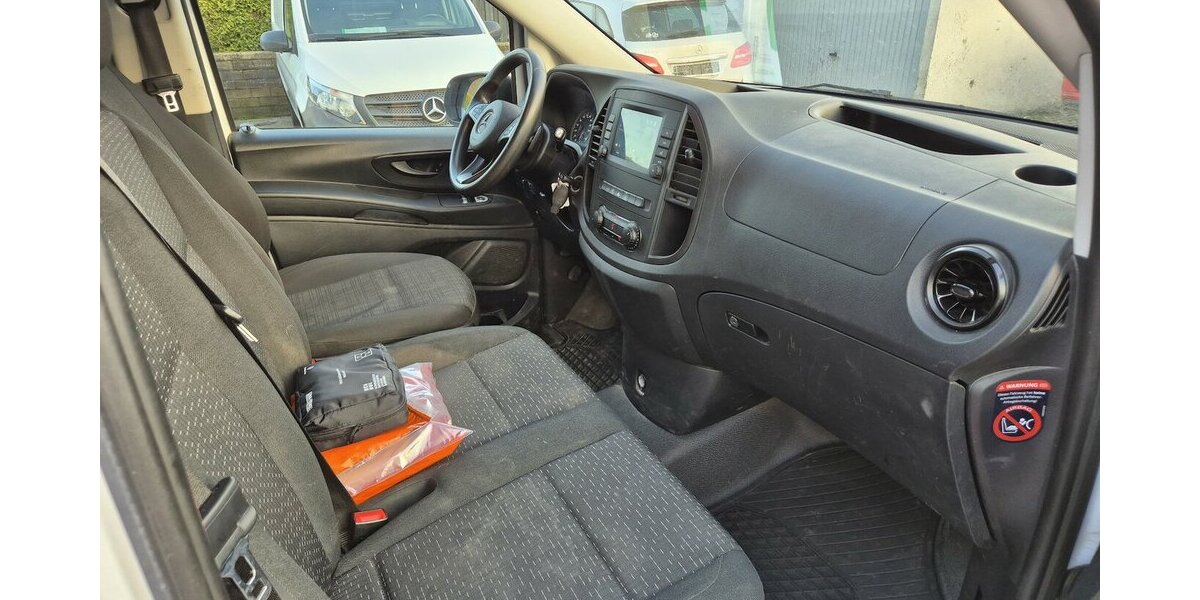 Mercedes-Benz Vito Kasten 114 CDI RWD lang Automatik, Rückfahrka 59.233 km 24.490 &euro; Rodgau 63110