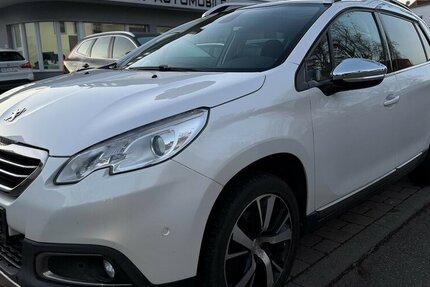 Peugeot 2008 1.2 Allure Pano Navi Leder JBL 137.000 km 7.490 € Neckarsulm 74172