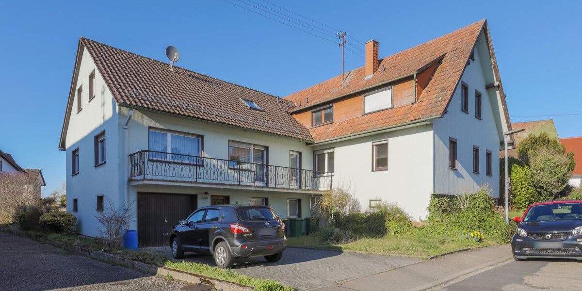 Zwei Häuser auf großem Grundstück 1 zimmer