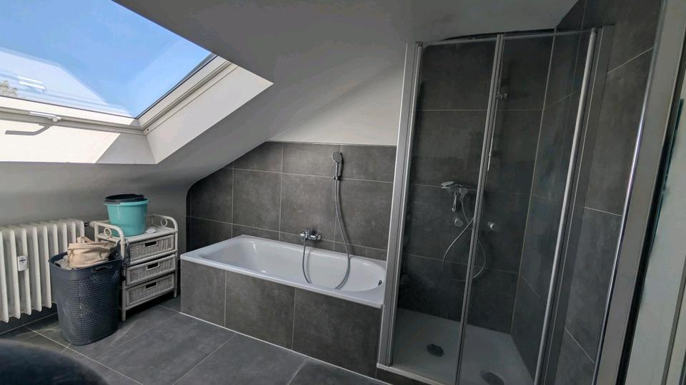 Dachgeschoßwohnung Viernheim - 3 Zimmer, 75 m&sup2;, 1.300&euro; | Angebot:26424089