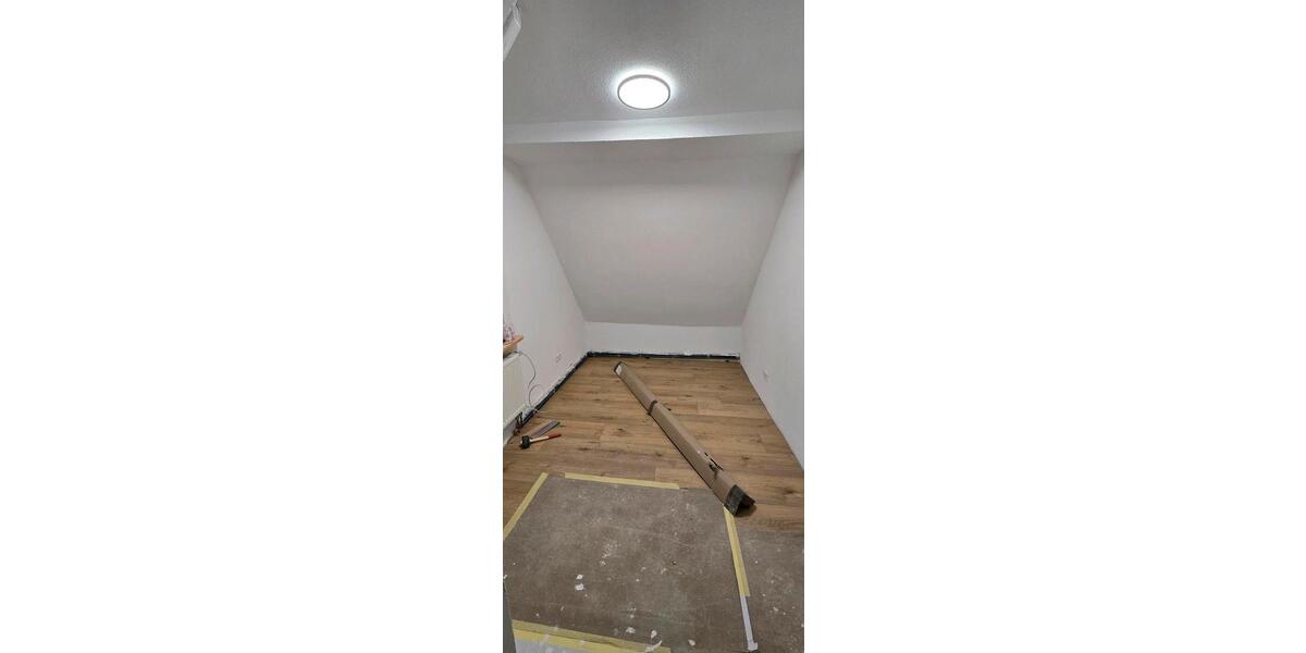 Dachgeschoßwohnung Stuttgart Hedelfingen - 3 Zimmer, 40 m&sup2;, 1.290&euro; | Angebot:24952142