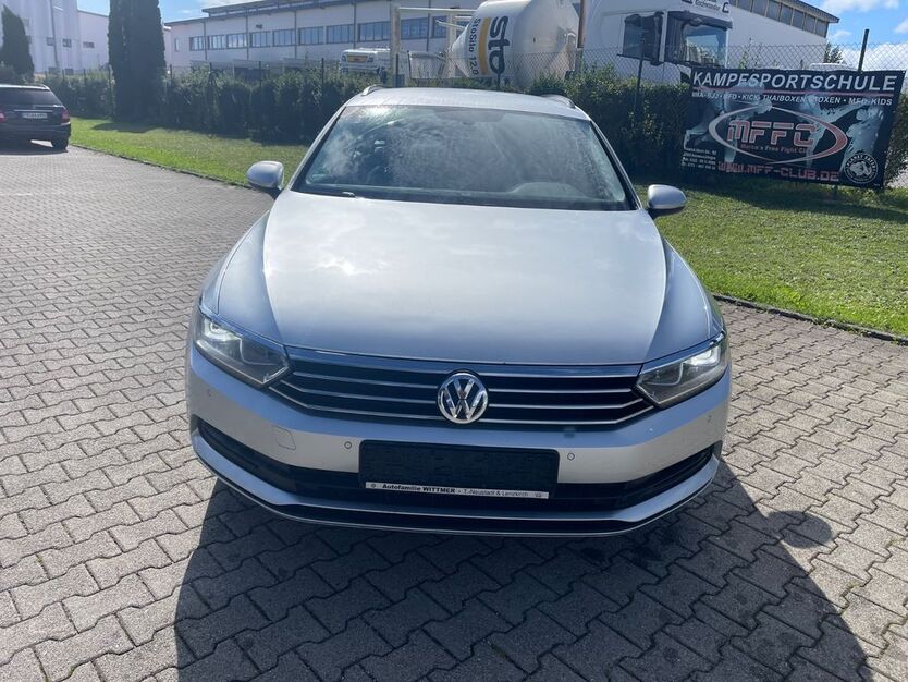 VW Passat 254.000 km 9.999 € Donaueschingen 78166