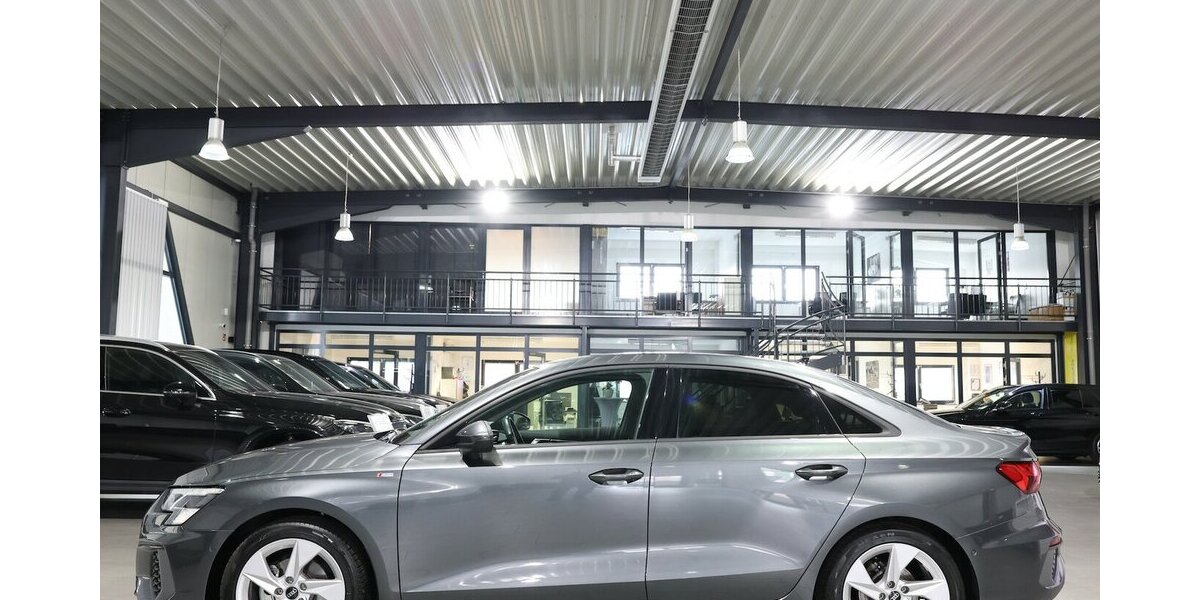 Audi A3 LIMOUSINE 30 TFSI S-LINE MATRIX, VOLL-LEDER 60.000 km 24.933 &euro; Hamm 59077