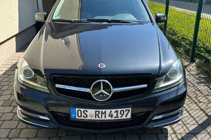 Mercedes-Benz 220 206.000 km 8.000 &euro; Fürstenau 49584