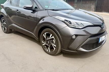 Toyota C-HR 35.000 km 25.500 &euro; Nürnberg 90441