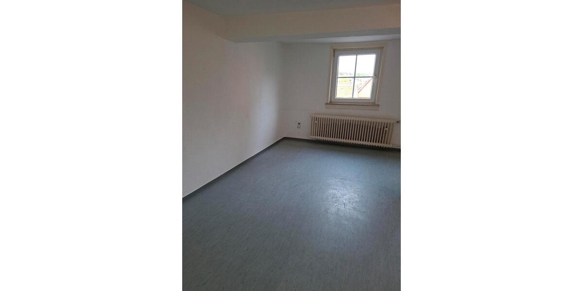 Etagenwohnung Alsfeld - 2 Zimmer, 78 m&sup2;, 700&euro; | Angebot:26500007