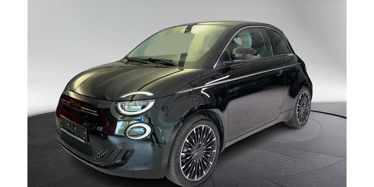 Fiat 500e 11.800 km 23.890 &euro; München 80339