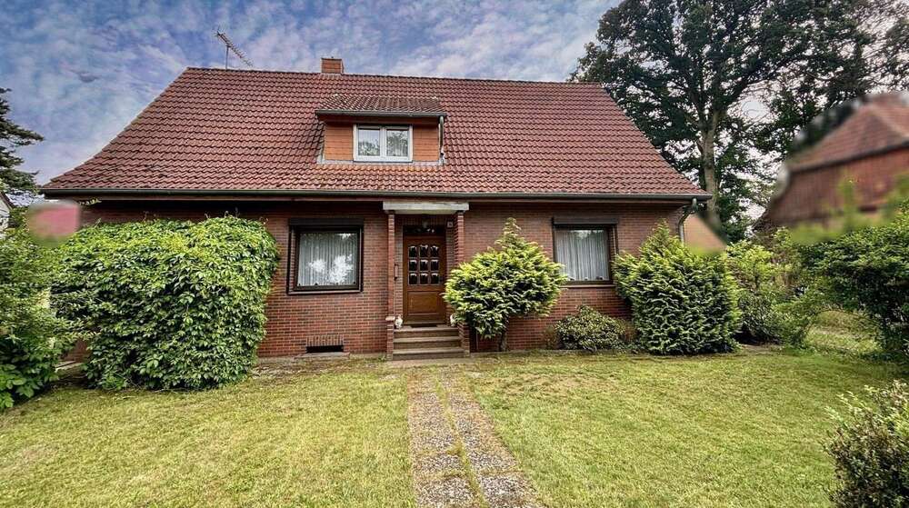 Haus zum Kaufen in Burgwedel 333.333 € 151.31 m² 6 zimmer