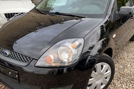 Ford Fiesta 170.000 km 2.499 € Berlin 10245