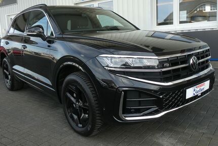VW Touareg 25.065 km 57.900 &euro; Paderborn 33106