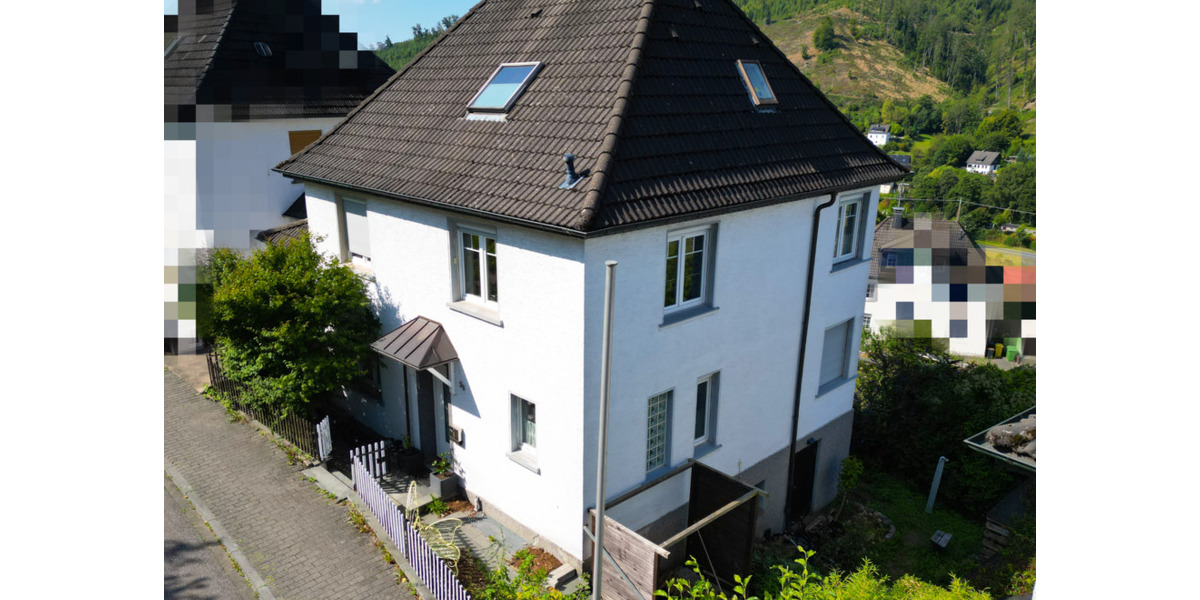 Einfamilienhaus Finnentrop - 7 Zimmer, 145 m&sup2;, 215.000&euro; | Angebot:25960729