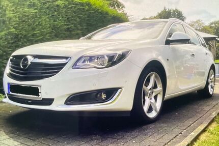 Opel Insignia 105.000 km 10.800 &euro; Solingen 42659