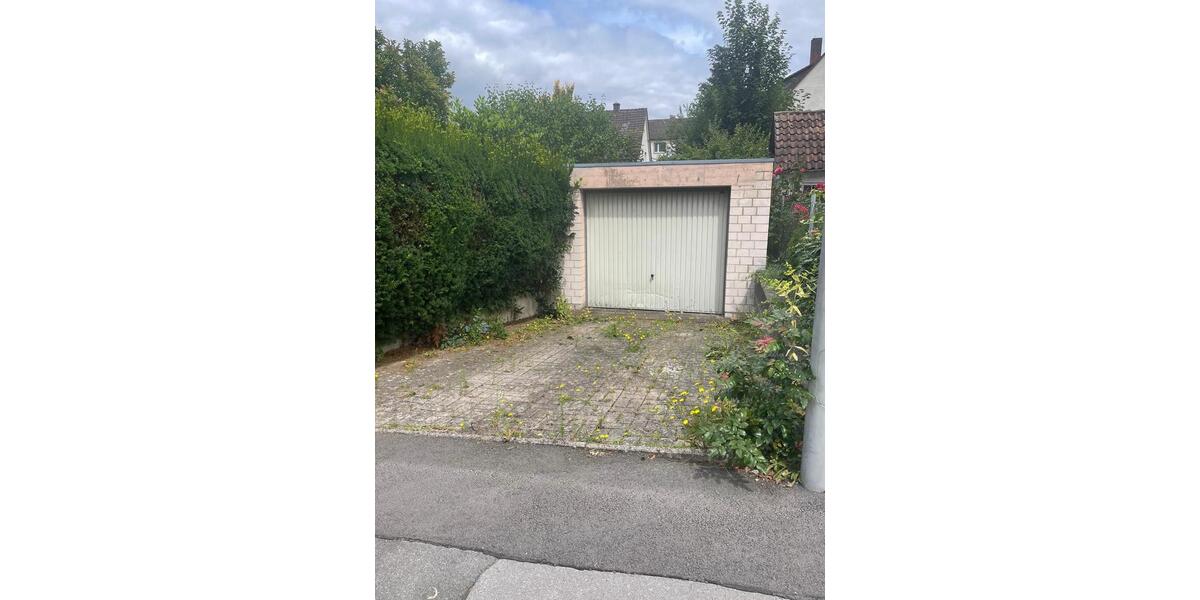 Reihenhaus Holzminden - 6.5 Zimmer, 178 m&sup2;, 280.000&euro; | Angebot:27115096