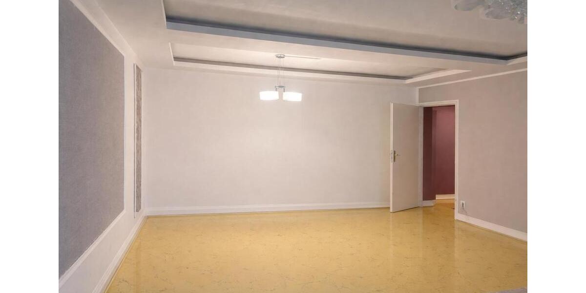 Erdgeschoßwohnung Gevelsberg - 4 Zimmer, 94 m&sup2;, 190.000&euro; | Angebot:24477455