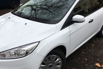 Ford Focus 138.000 km 4.999 &euro; Waake 37136