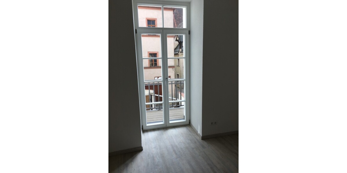 neu renovierte 5-Zi Wohnung in Amberg-Altstadt, hell und ruhig gelegen - 5- Amberg | Angebot:27142338