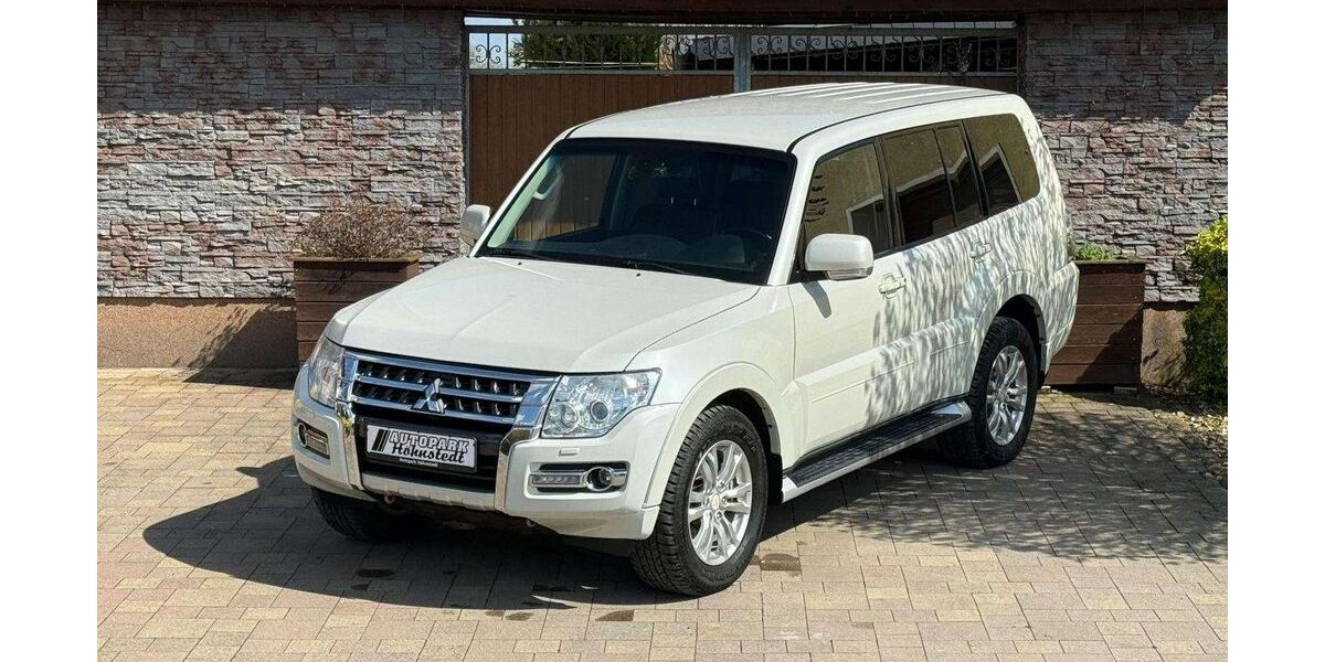 Mitsubishi Pajero 142.715 km 23.900 &euro; Salzatal 06198