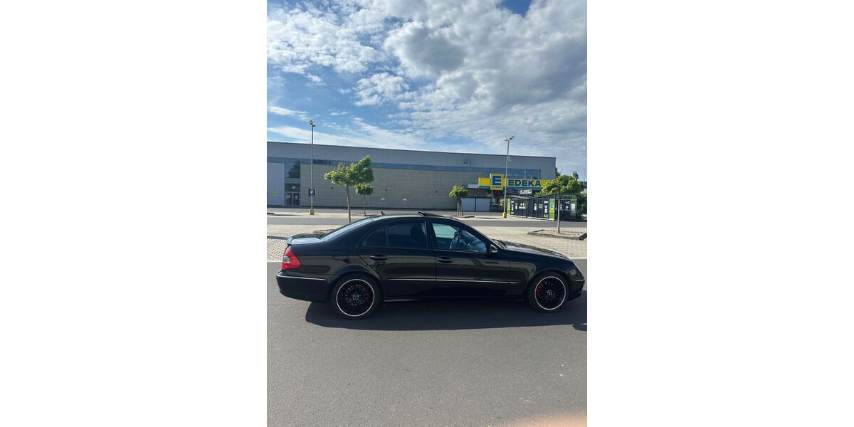 Mercedes-Benz E 300 213.000 km 11.000 &euro; Oberkail 54533